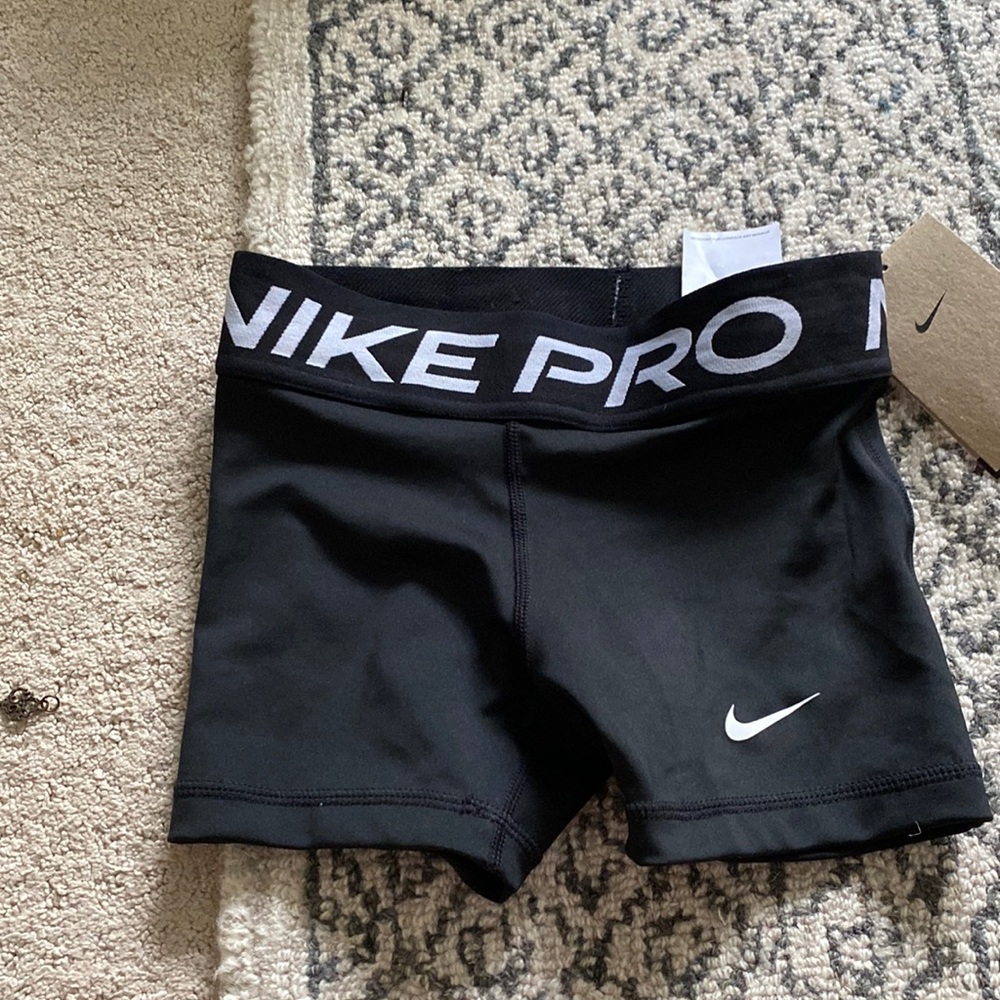 Never worn Nike pros